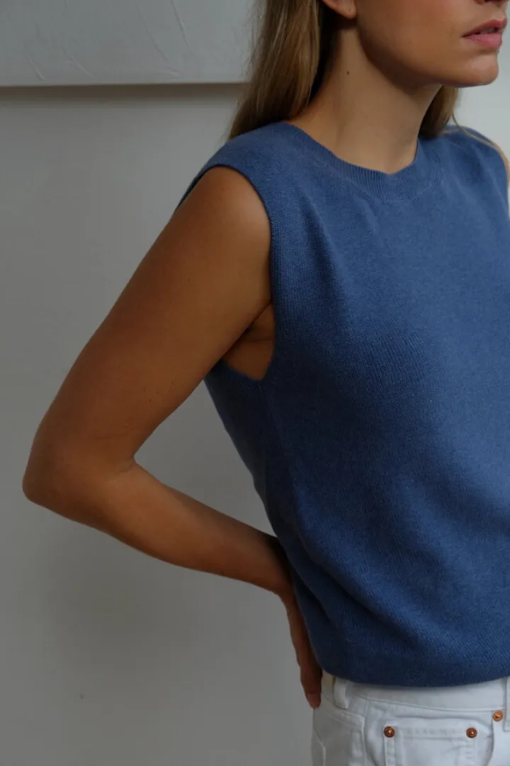Amelie Singlet