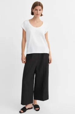 Andy Wide Neck Tee