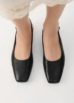 Delia Sling Bag Flats