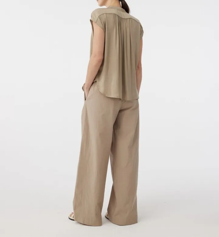 Laura Blouse