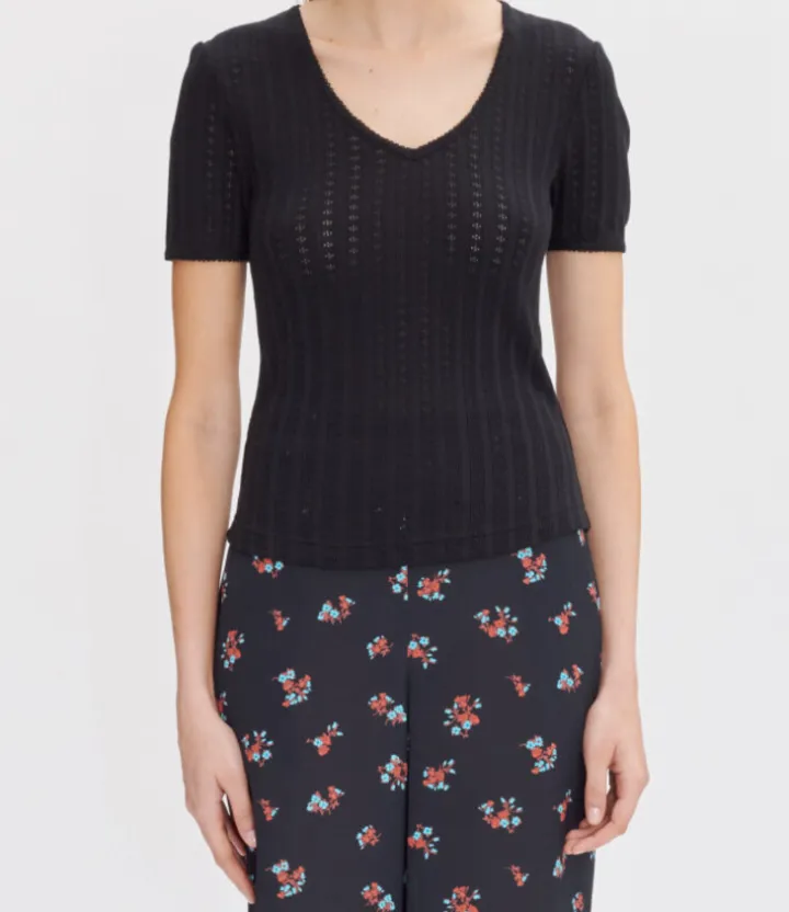 Livia T-Shirt