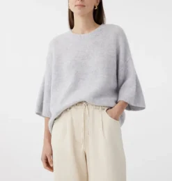 Megan Pullover