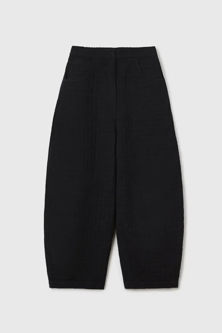 Padded Curved Pants