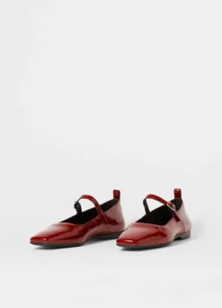 Vagabond Shoemakers Delia Loafer Red