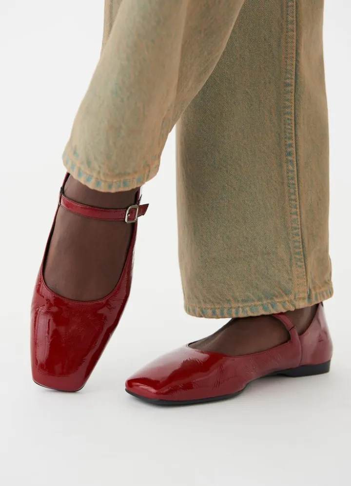 Vagabond Shoemakers Delia Loafer Red